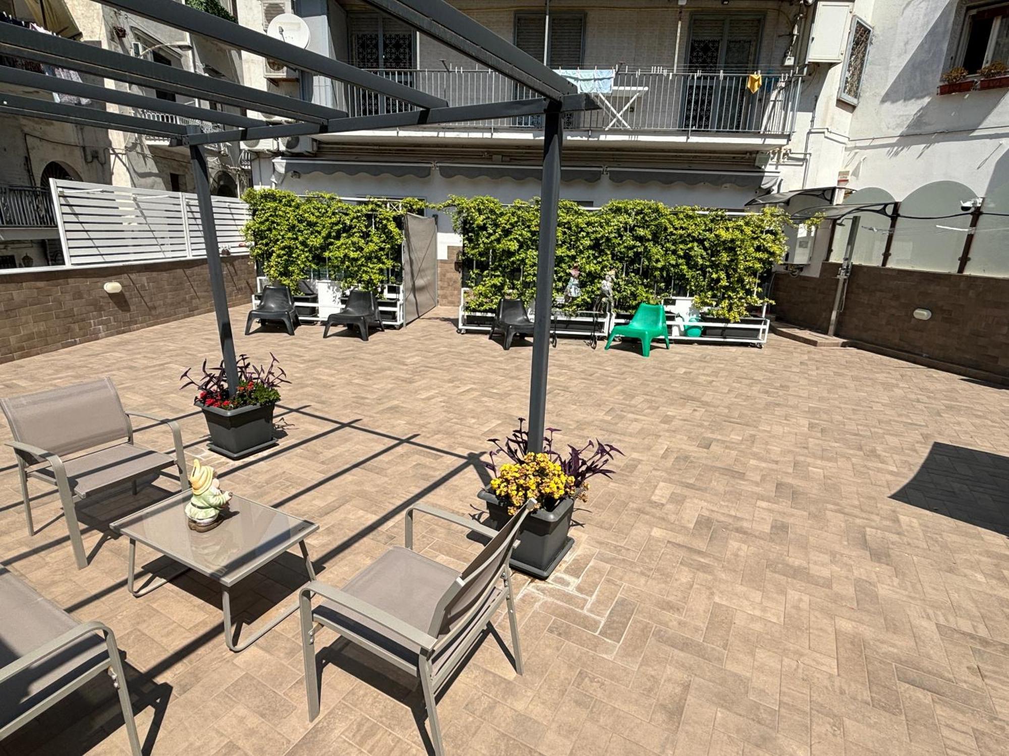 Hotel Terrazza Annunziata à Naples Extérieur photo